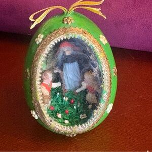 Unbranded Vintage Decorative Green Egg with Family Scene Inside Egg